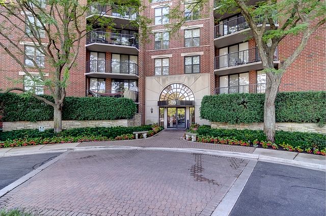 1st image of 509 Aurora Ave Unit 602