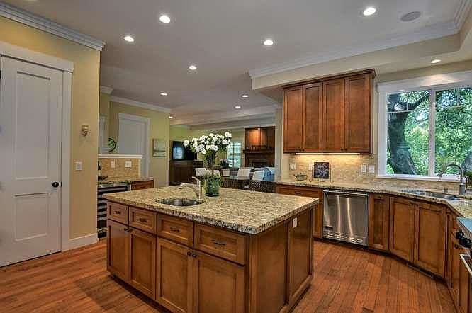 2nd image of 17889 Wedgewood Ave
