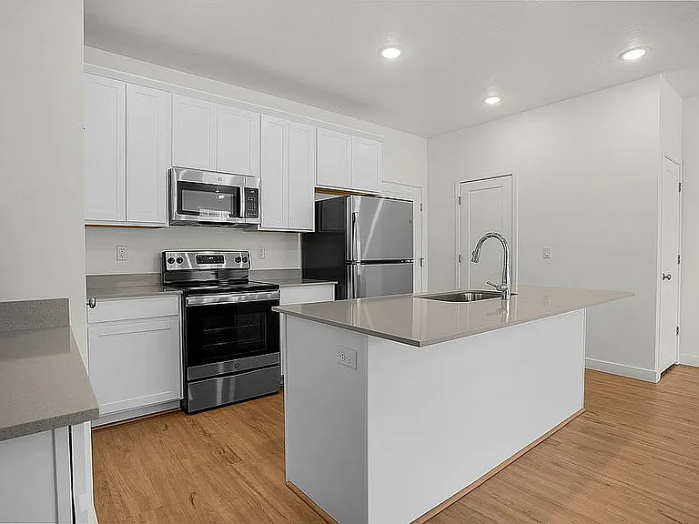 The Park Townhomes — Photo 18