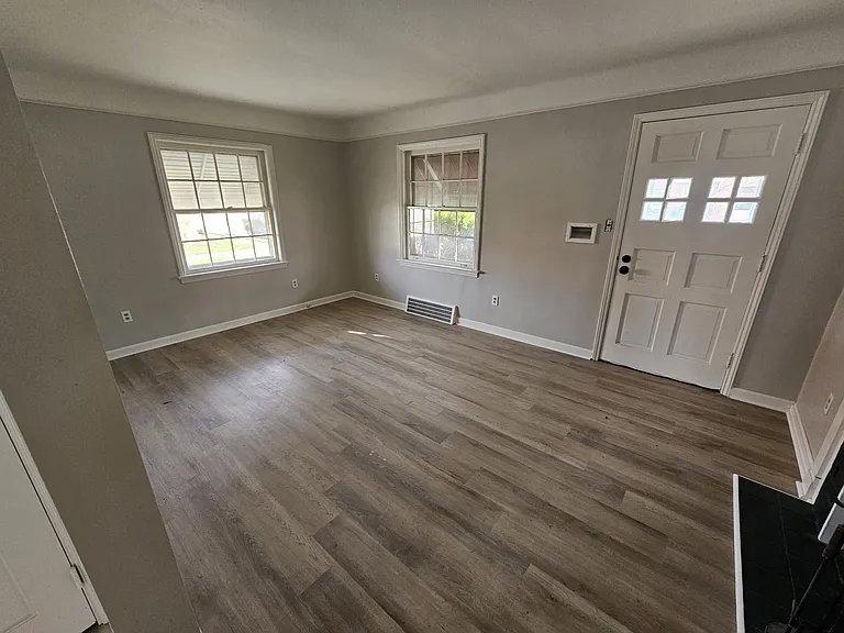 21301 Arbor Ave — Photo 1