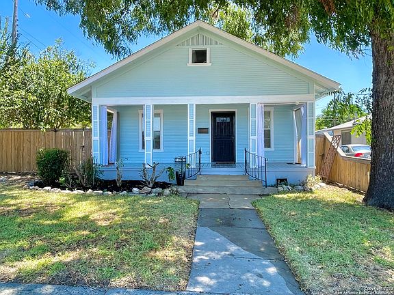 2nd image of 1204 W SUMMIT AVE