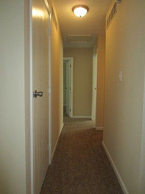 5th image of 9444 English Oak Dr