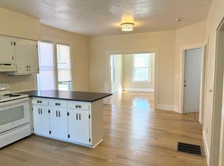 17 Cranston Ave #1, Newport, RI 02840