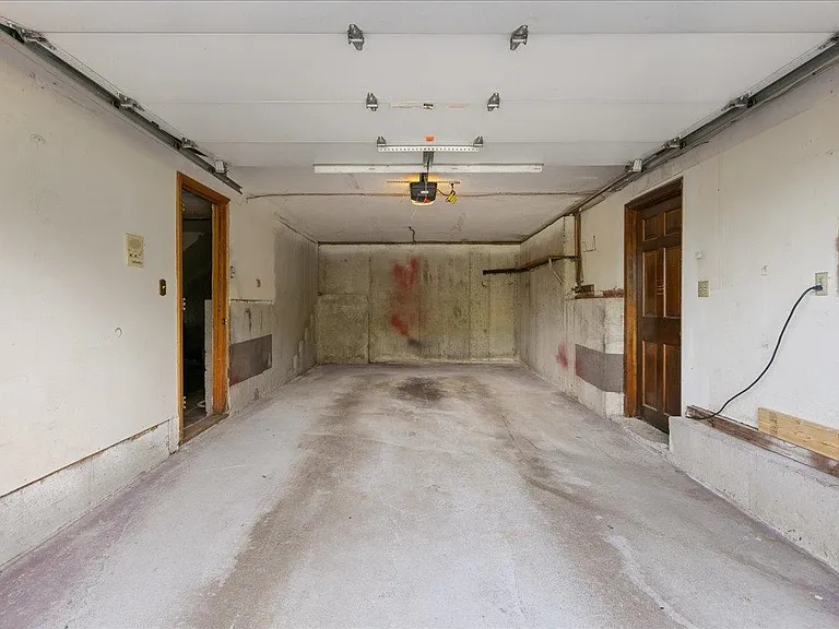 387 Main St #1 — Photo 20