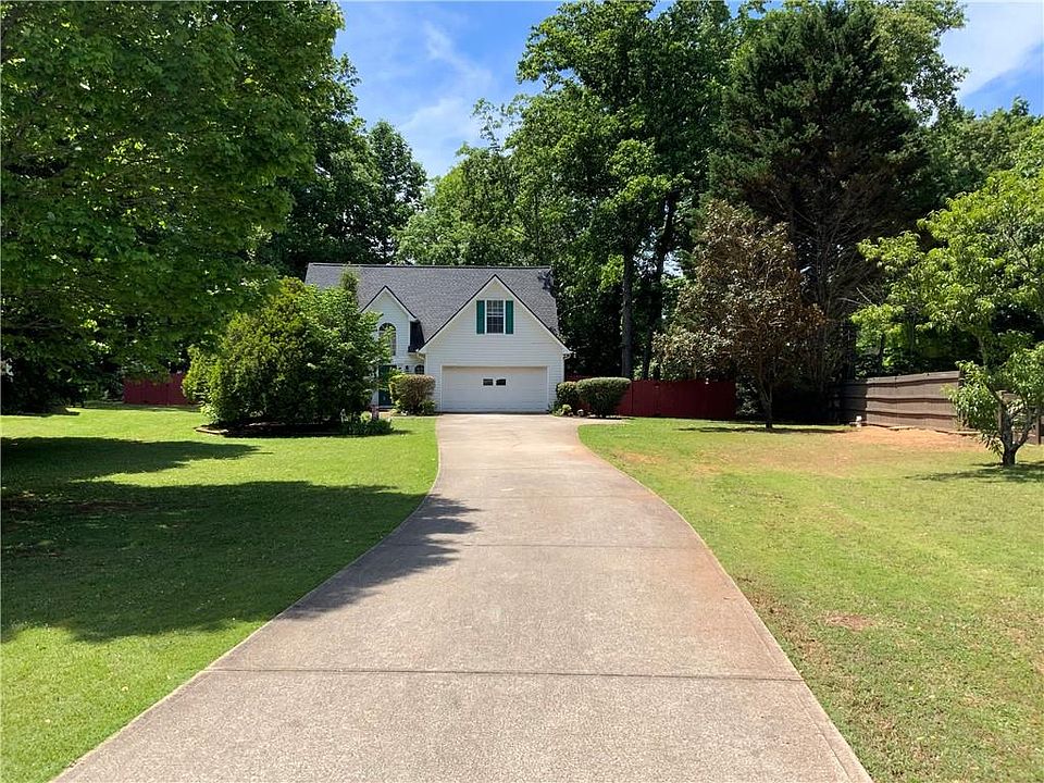 1st image of 2410 Conley Dr