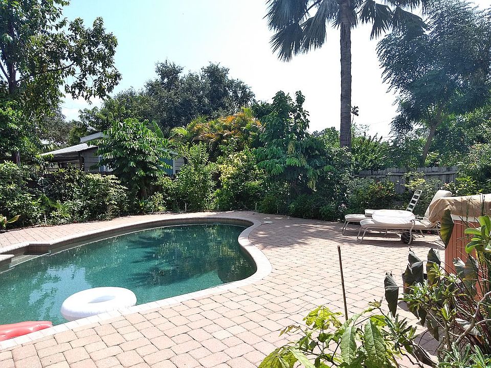 2nd image of 13890 Orange River Blvd
