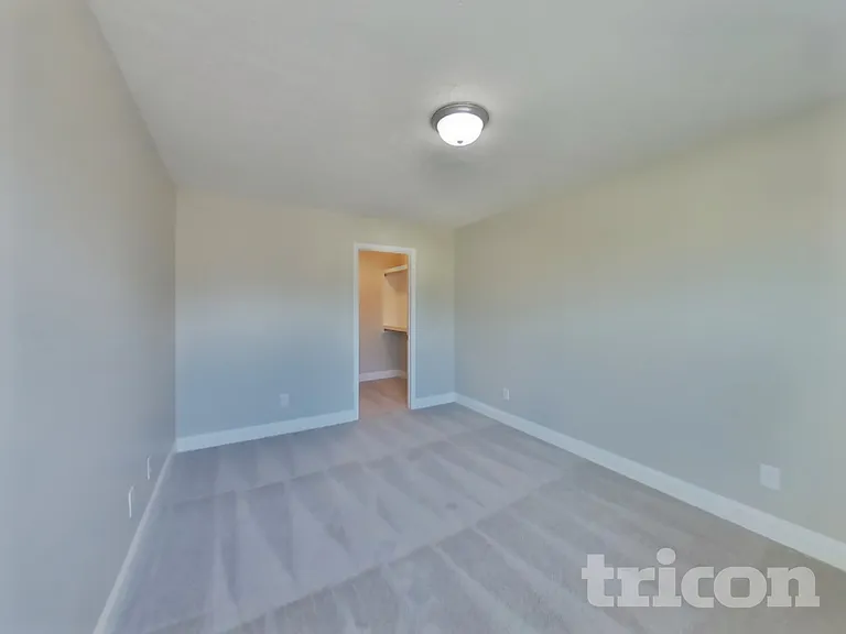 642 Berry Cir — Photo 10