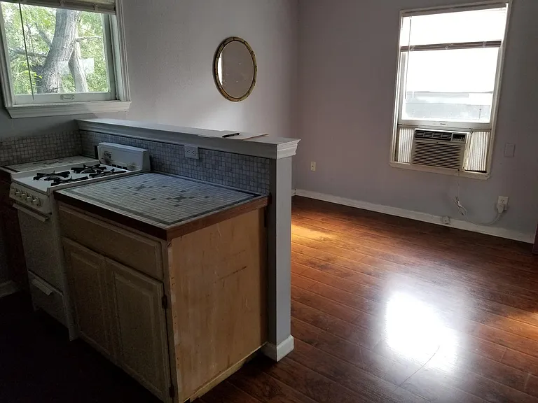 451 Eleanor Ave #4 — Photo 9