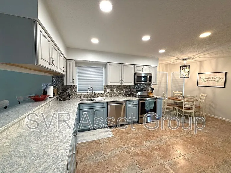 8997 Adams Walk Dr — Photo 7
