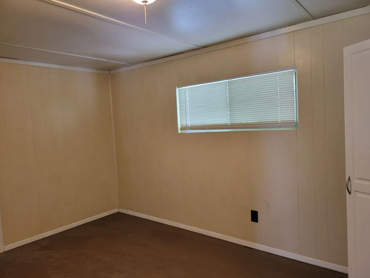 Remodeled Cabin in the Upper Canyon Area — Photo 4