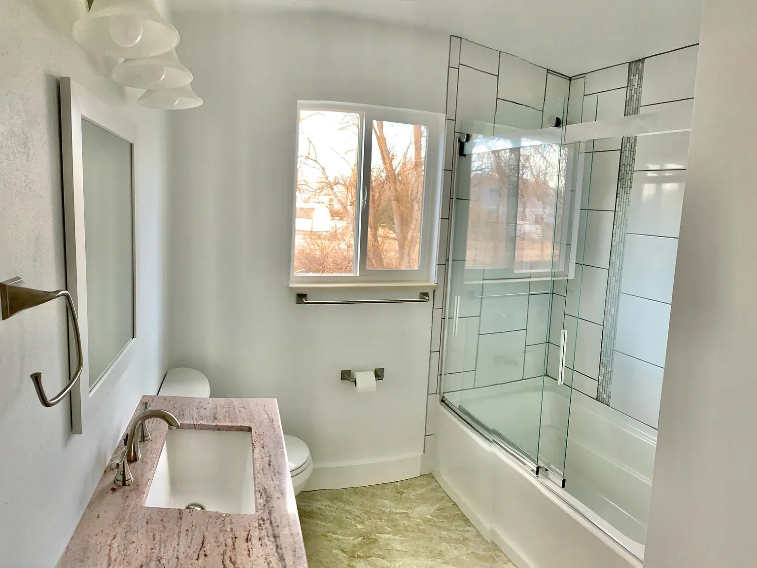 4 bed, 2250 sqft, $3,000 — Photo 4