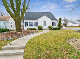 146 14th Ave N, Hopkins, MN 55343