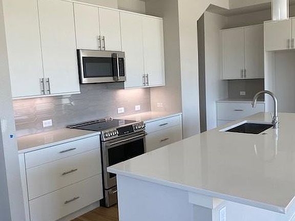 2nd image of 5846 Grandville Ave #5-B