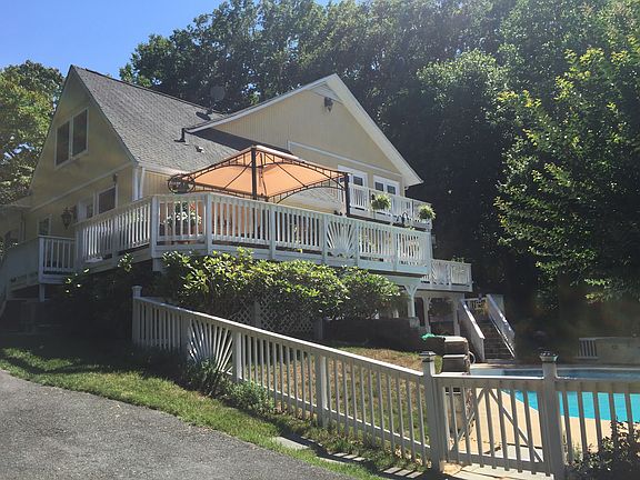 3rd image of 103 Paynes Ln
