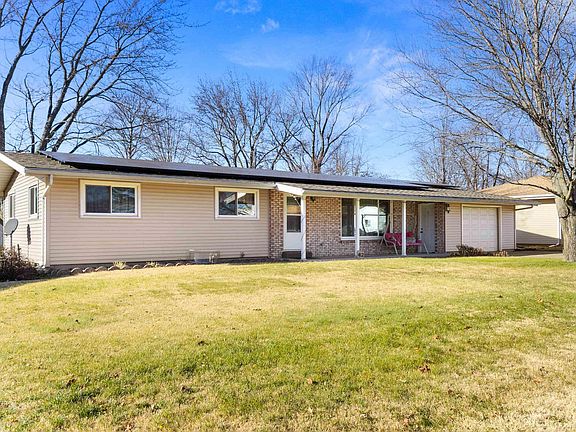 2nd image of 412 Stout Dr