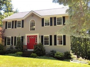 27 Glen Ridge Rd, Raymond, NH 03077