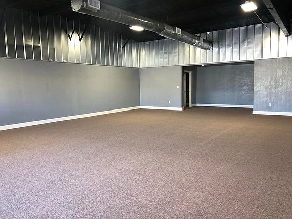 2nd image of 423 E 17th St #1