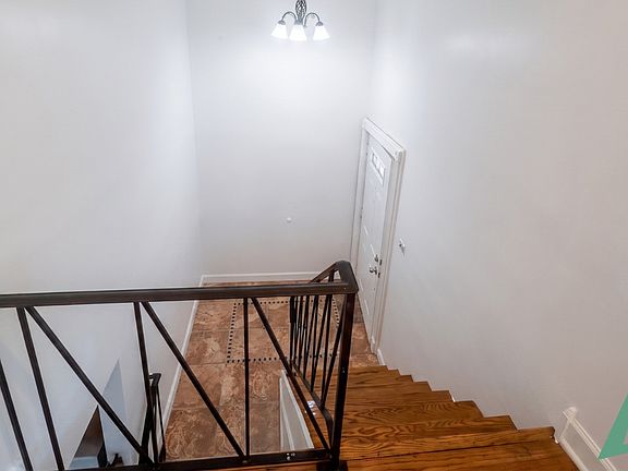 5th image of 2213 W 156th Pl