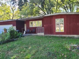 1870 Pershing St, Portage, IN 46368