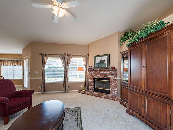 4th image of 4747 W Calimyrna Ave