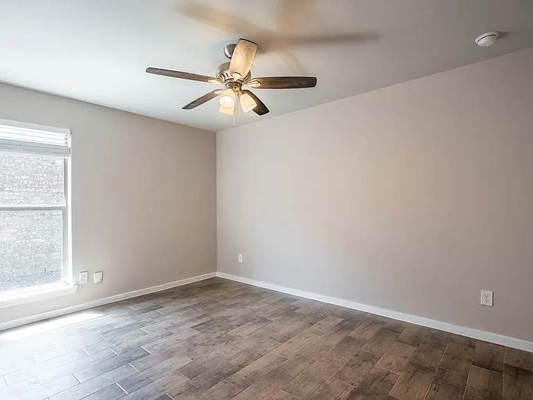 2311 Outlaw Ct — Photo 15