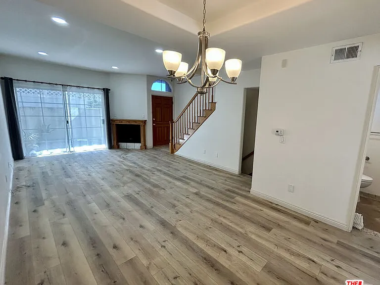 5145 Yarmouth Ave #25 — Photo 7