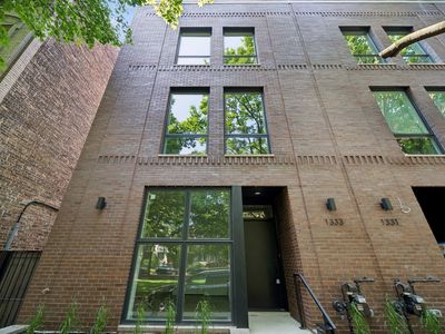 1333 E Madison Park, Chicago, IL, 60615