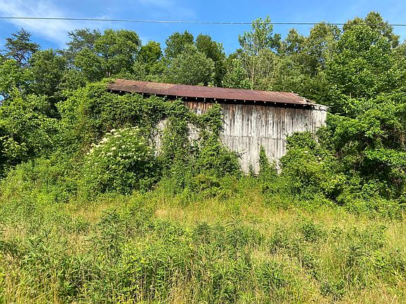 3rd image of 2845 Damron Creek Rd