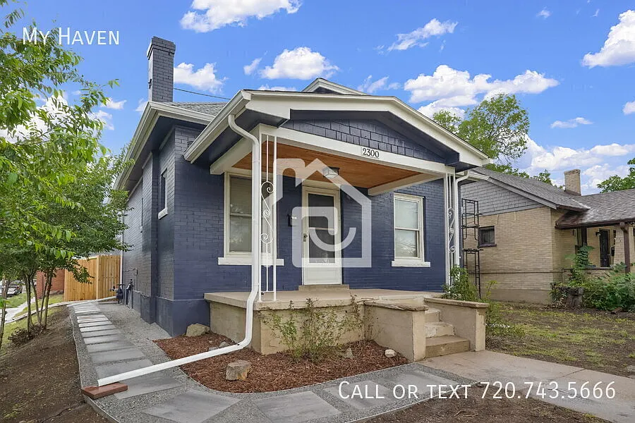 2300 S Cherokee St