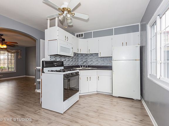 5th image of 40 E Richmond St