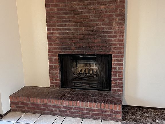 3rd image of 404 Rainbow Ct SE APT A