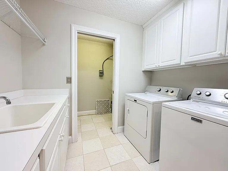 5511 La Moya Ave — Photo 24