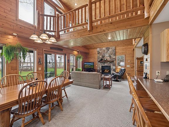 4th image of 24179 Clam Lake Dr