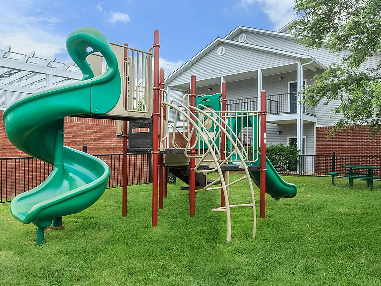 Arbor View Apartments — Photo 17