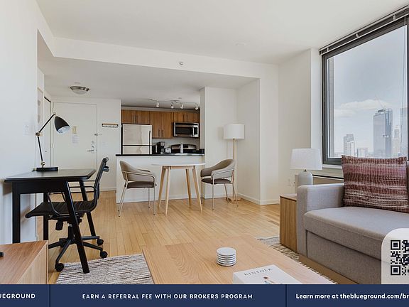 5th image of 4-75 48th Ave #2903