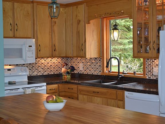 5th image of 4384 Cricket Ln