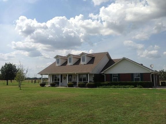 2nd image of 586 County Road 4711