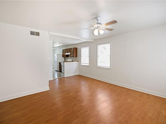 3rd image of 6218-20 Vermillion Blvd