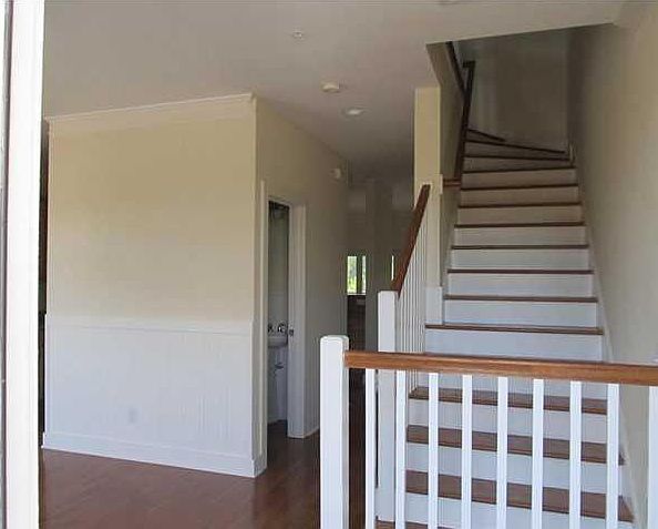 2nd image of 902 Balgrove Ct