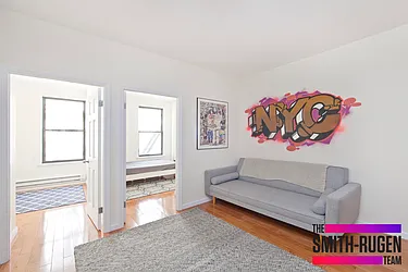 Rented by R New York