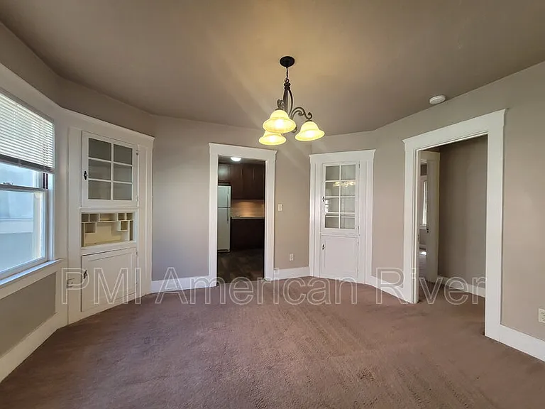 1928 El Monte Ave — Photo 6