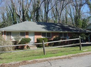 559 Woodland Hills Dr, Athens, GA 30606