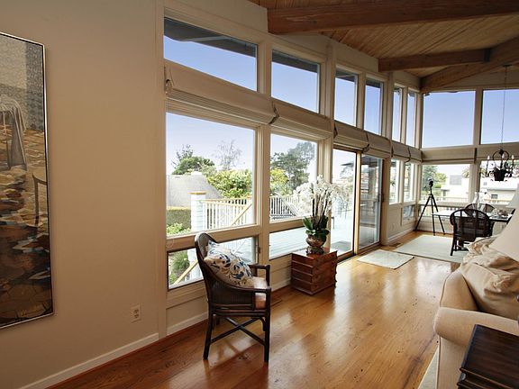 3rd image of 504 Cliff Dr