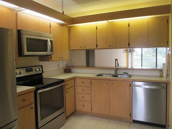 2nd image of 2581 Village Blvd APT 404