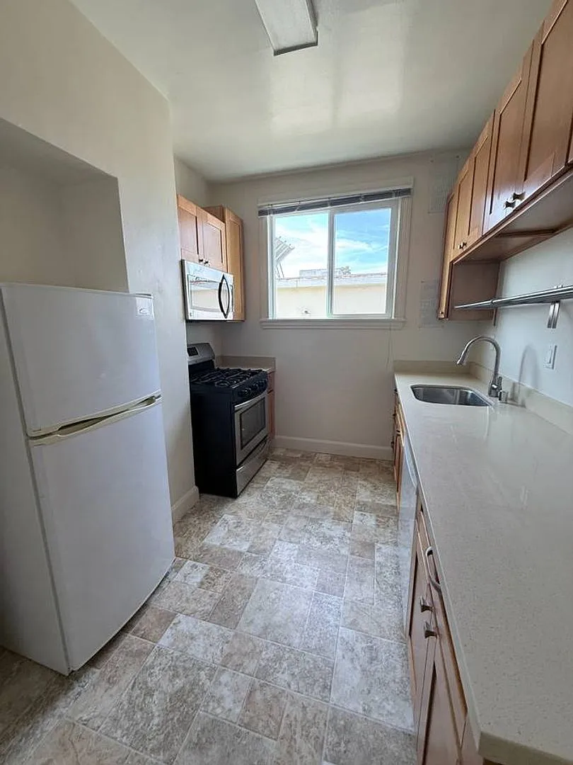 2br - 650ft2 - Sunny Apartment, Close To Everywhere! Near By Bart & Cal — Photo 4