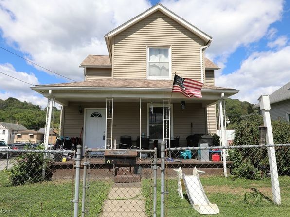 1631 Globe St, East Liverpool, OH 43920