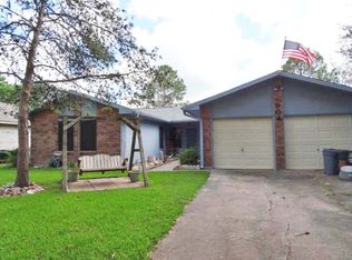 904 Noreda St, Angleton, TX 77515