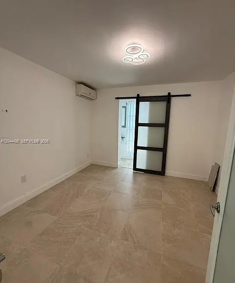 1047 NE 84th St — Photo 24