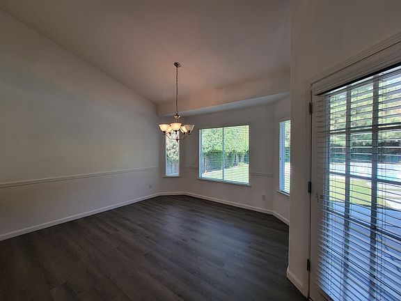 5th image of 5038 W Lark Ave