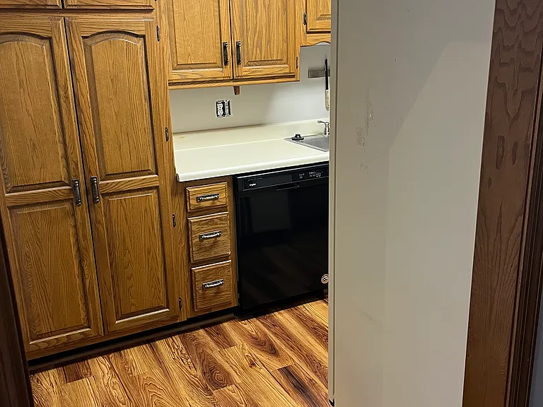 2135-2137 Versailles Village Pl — Photo 9